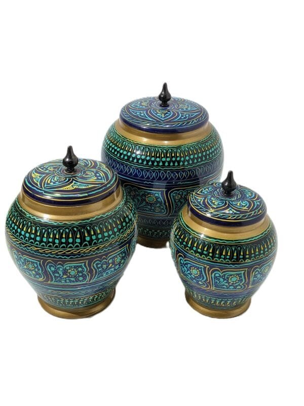 Wooden-candy-jar