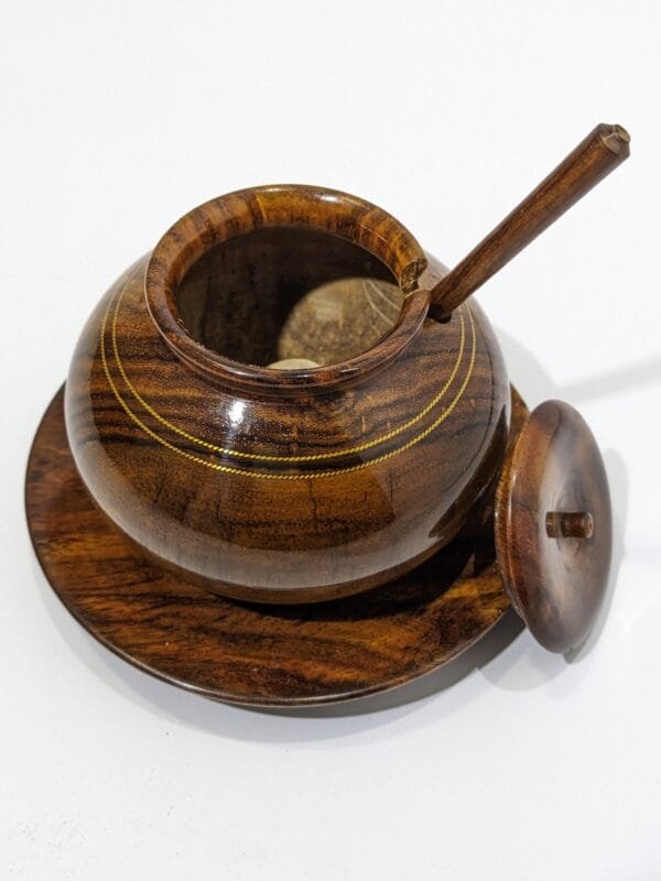 Wooden handi polish with wooden spoon
