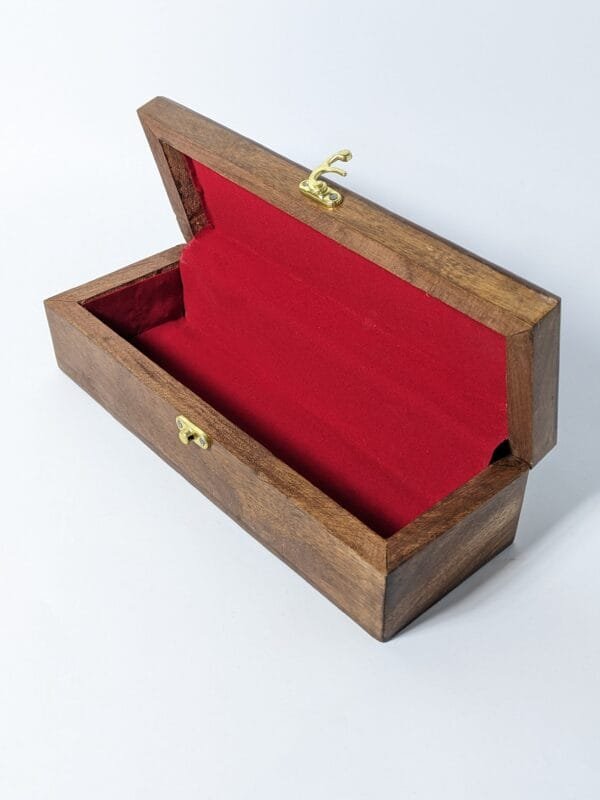wooden jewellery box rectangular