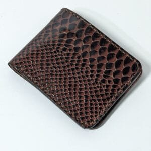 100% Hand-stiched Genuine Cow Full Leather Handmade Men's Standard High Quality Wallet With Snake Emboss Pattern.