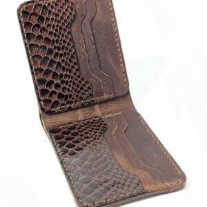 100% Hand-stiched Genuine Cow Full Leather Handmade Men's Standard High Quality Wallet With Snake Emboss Pattern.