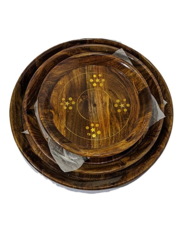 wooden round plates set